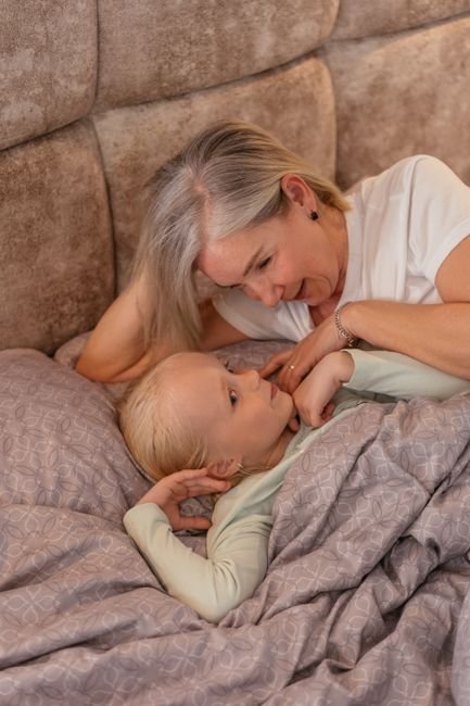 Grandmother and granddaughter bonding, the kind of moment these grandparent guides are about